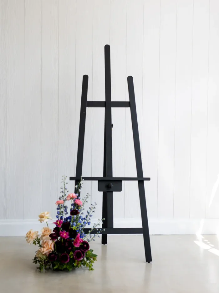 Black Easel